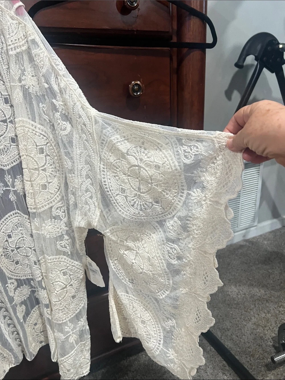 Altar’d State Cream Lace Cardigan / Kimono NWT